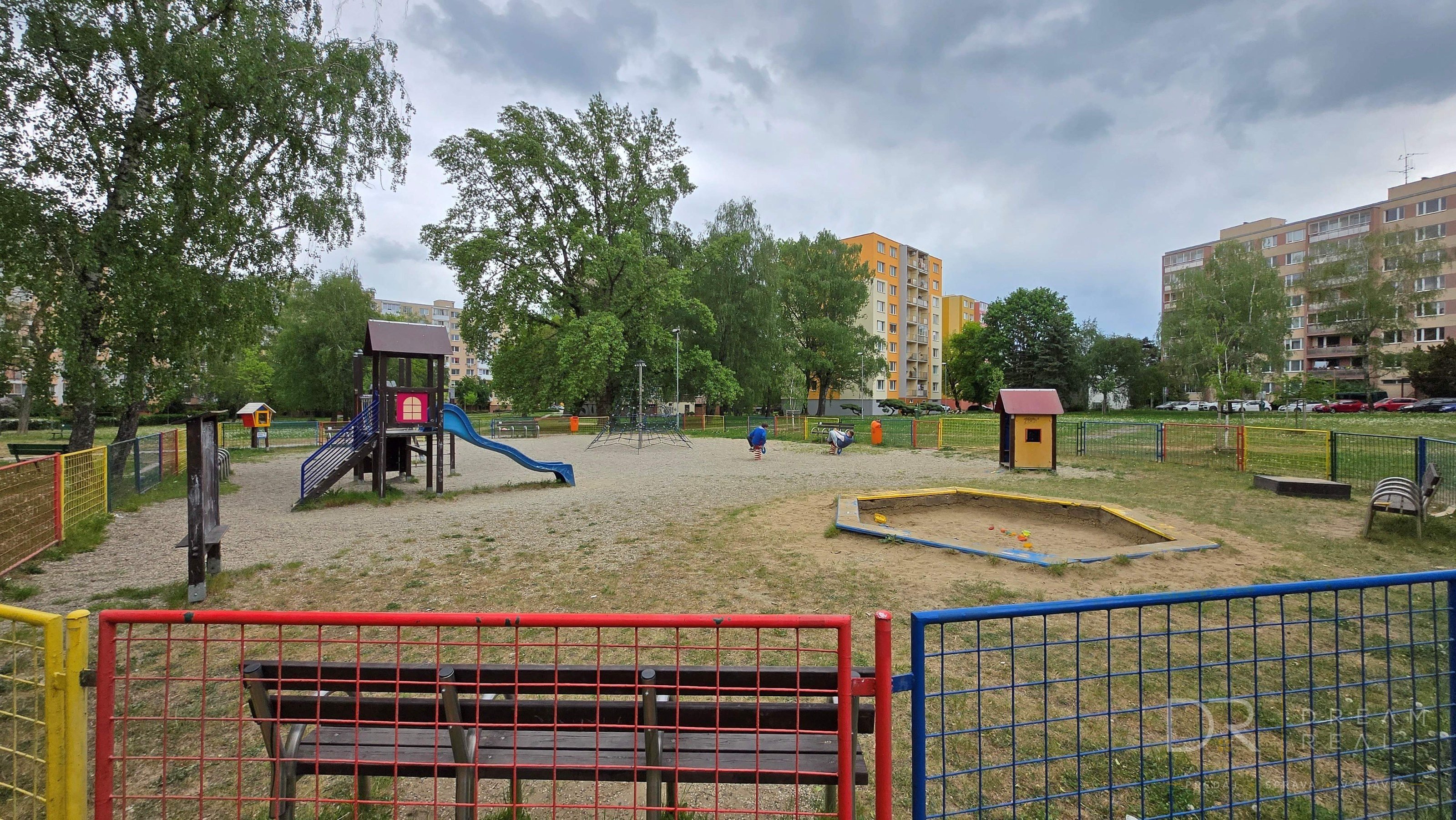 Čiastočne zrekonštruovaný 3-izbový byt na Terase – Humenská ul.