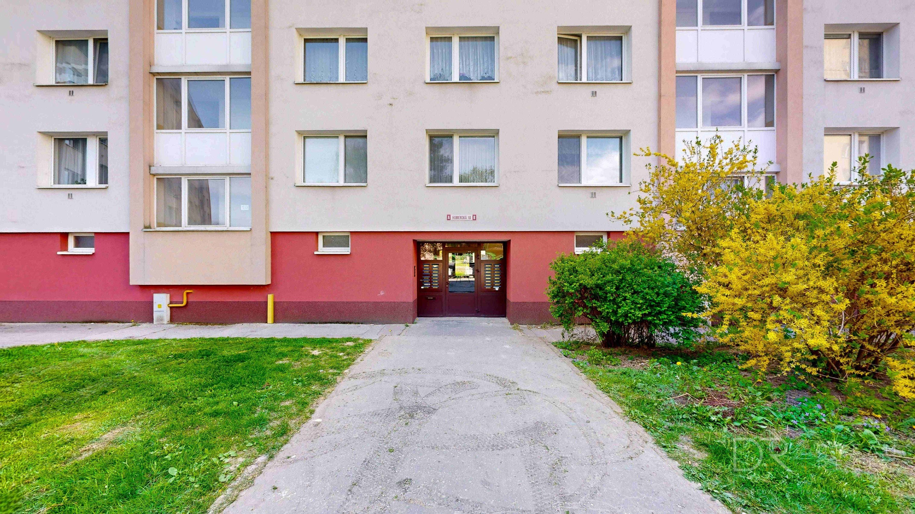 Čiastočne zrekonštruovaný 3-izbový byt na Terase – Humenská ul.
