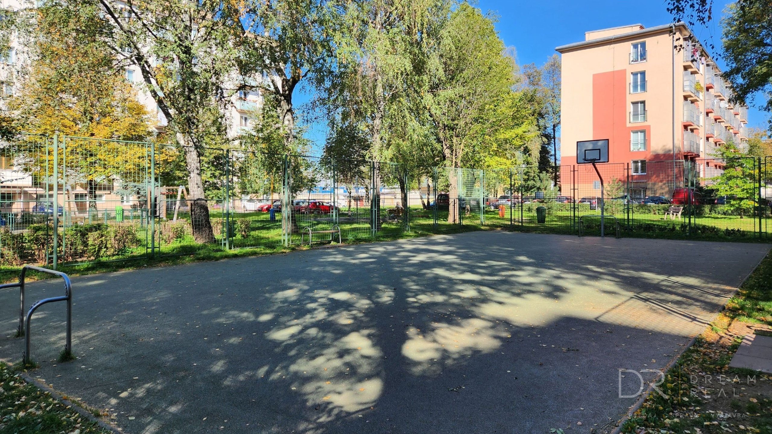 Novo-zrekonštruovaný 2-izbový tehlový byt s balkónom na Severe