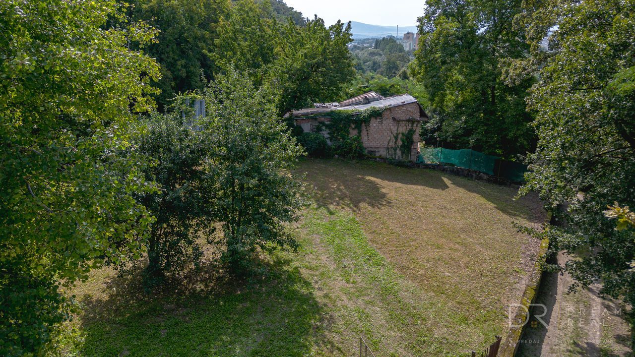 Rekreačný pozemok s vlastným lesom | 4 500 m² | KE - Krásna