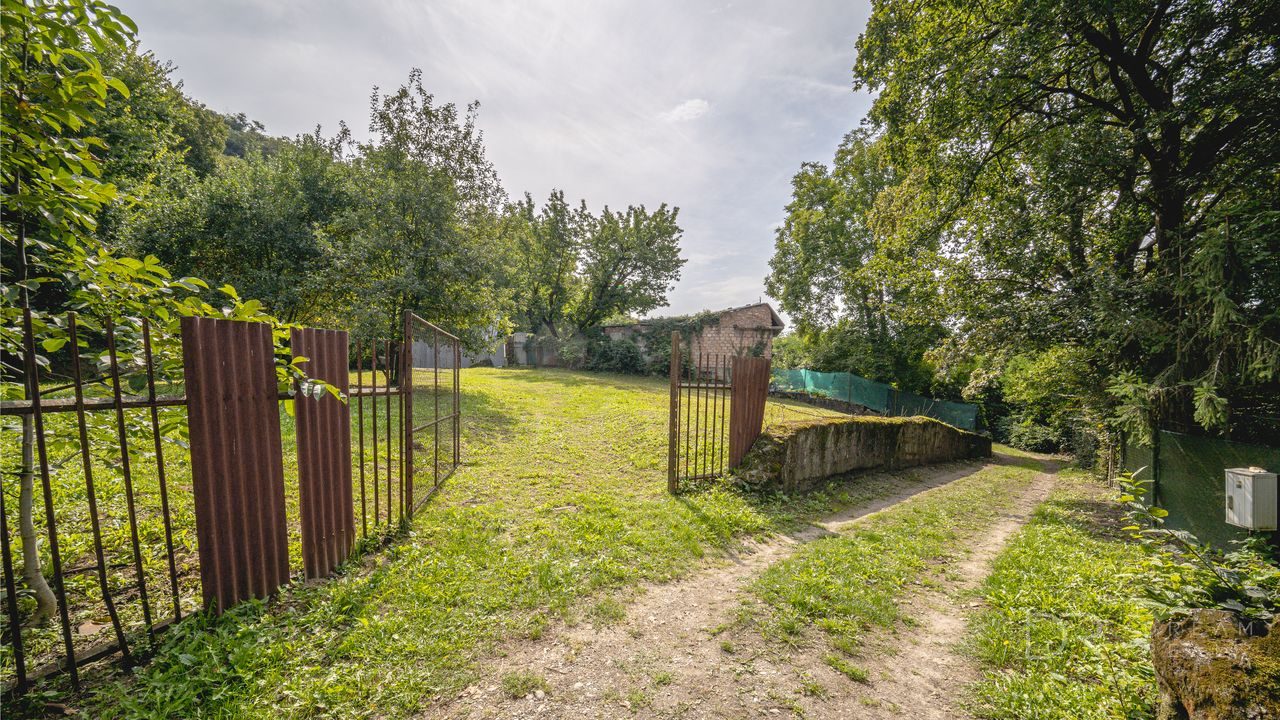 Rekreačný pozemok s vlastným lesom | 4 500 m² | KE - Krásna