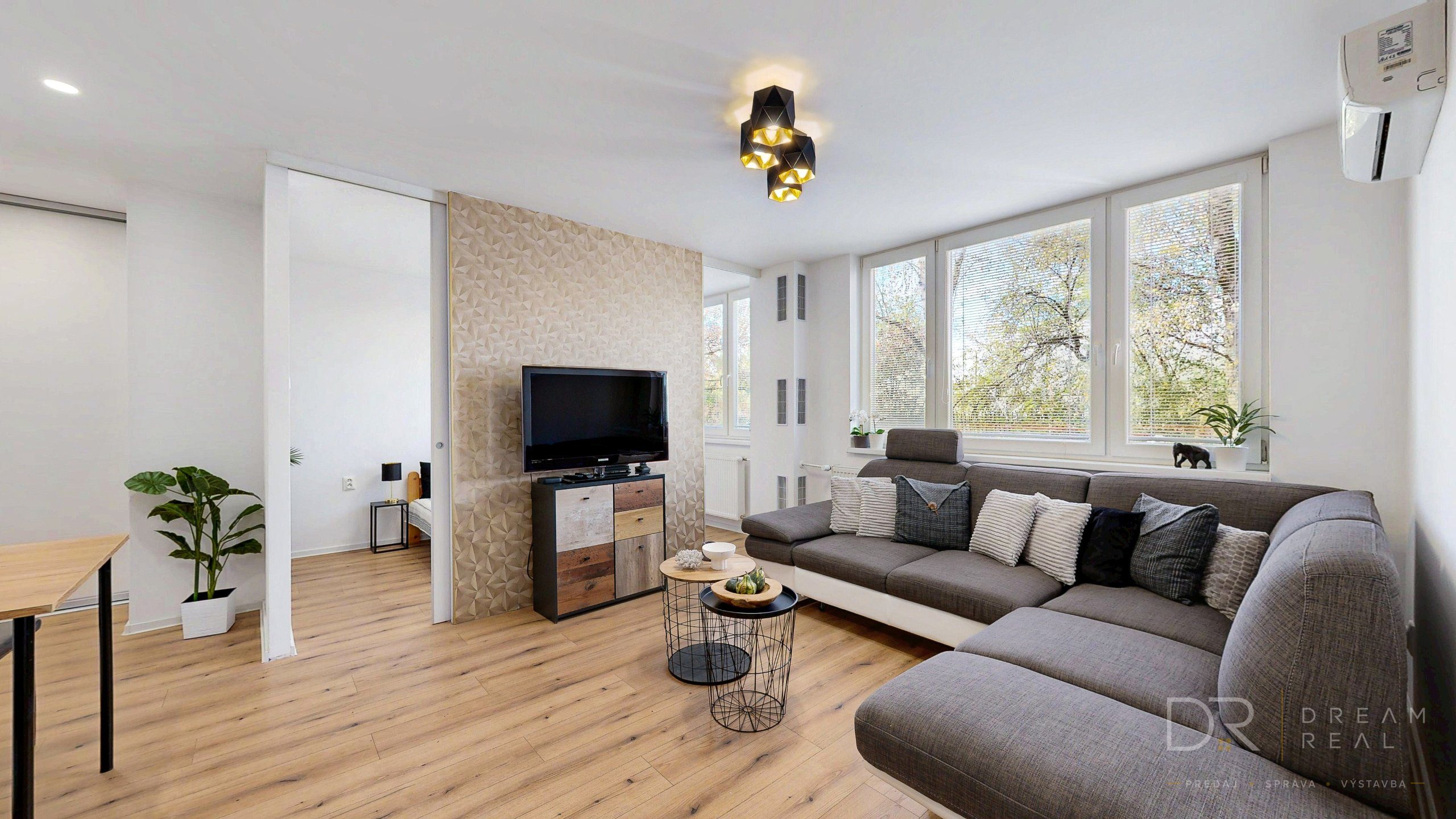 Moderne zrekonštruovaný 1,5-izbový byt na Terase - Kežmarská ul.